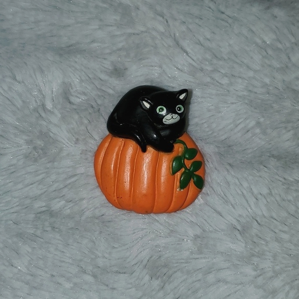 VTG Fun World S. Lehman Cat on a Pumpkin Pin